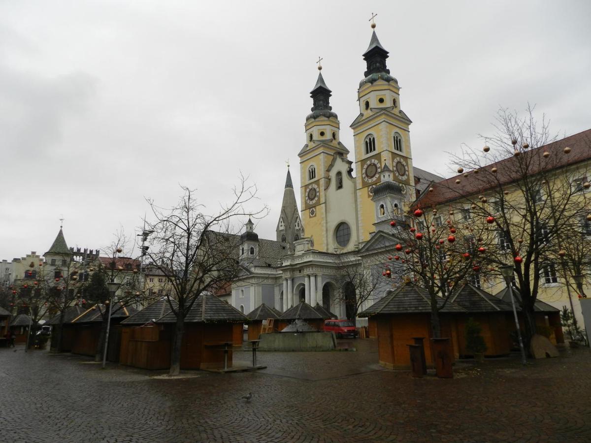 White Tower Of Love Brixen Buitenkant foto